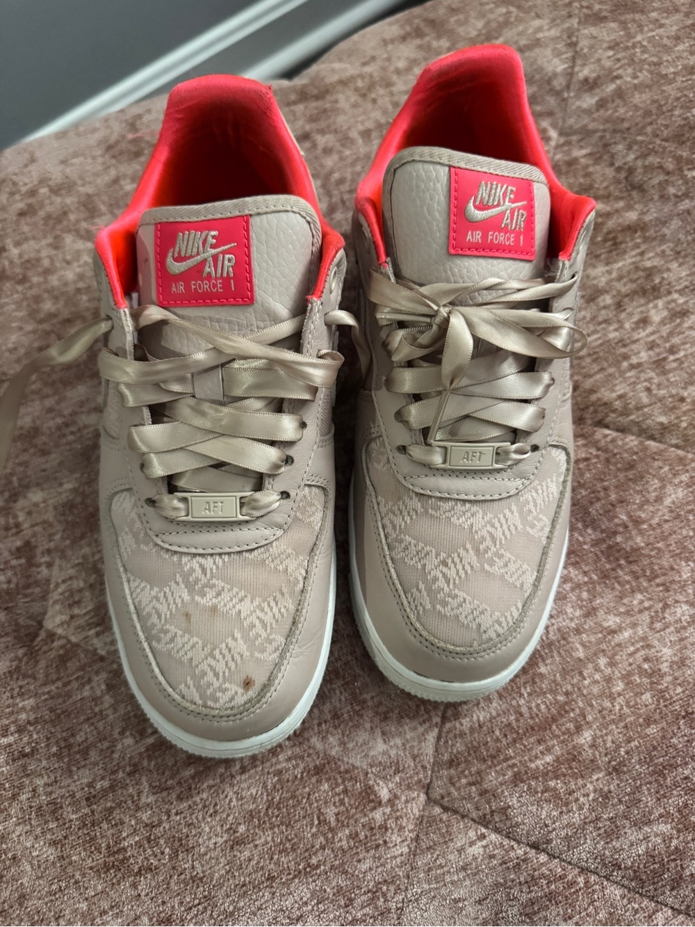 Nike Air Force 1 Low - Beige with Coral Pink Accents